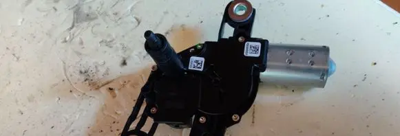 Volkswagen Golf VII Rear window wiper mechanism 5G0955711C