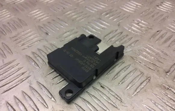 BMW 1 E82 E88 Bluetooth antenna 6928461