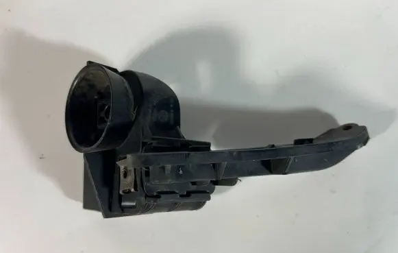 BMW 3 E92 E93 Front bumper corner part panel trim 7156556