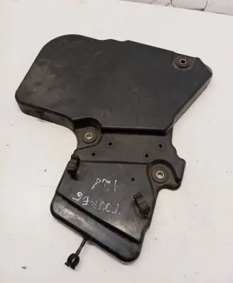 Volkswagen Touareg I Engine cover (trim)