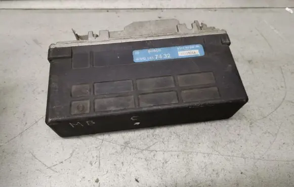 Mercedes-Benz C W202 ABS control unit/module 0125457432 0265101040