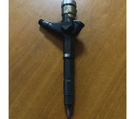 Nissan Primera Fuel injector AW420AW4