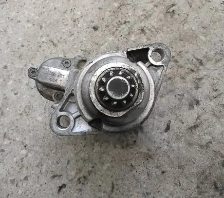 Skoda Octavia Mk1 (1U) Starter motor 1005831