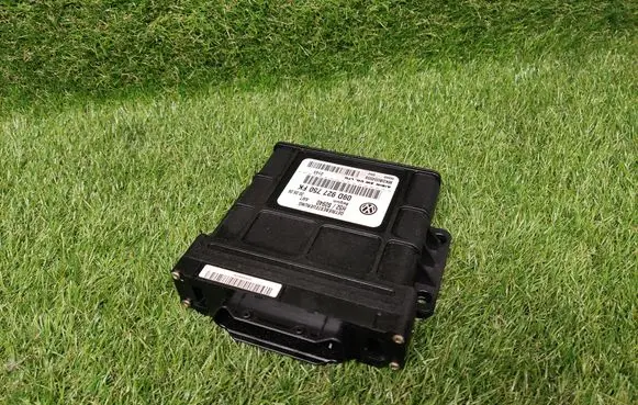 Audi Q7 4L Gearbox control unit/module 09D927750FK