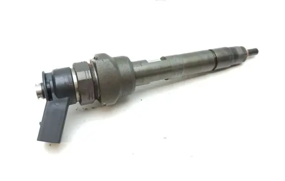BMW X1 E84 Fuel injector 779844604 0445110289