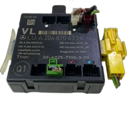 Mercedes-Benz C W204 Door control unit/module A2048704326