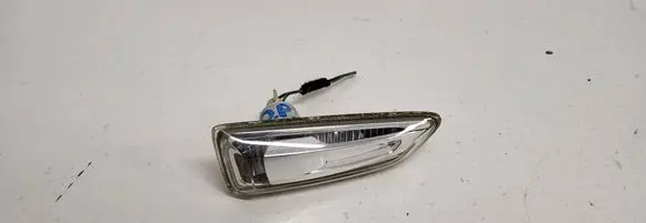 Opel Astra J Front fender indicator light 13273104