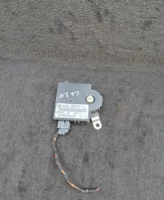 Audi A6 S6 C6 4F Power management control unit 4F0915181A 4F0910181E