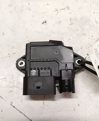 Mercedes-Benz E W213 Glow plug pre-heat relay A6549003300