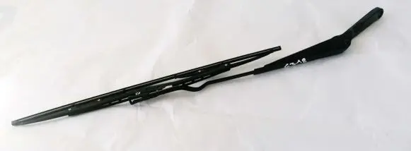 Renault 19 Front wiper blade arm