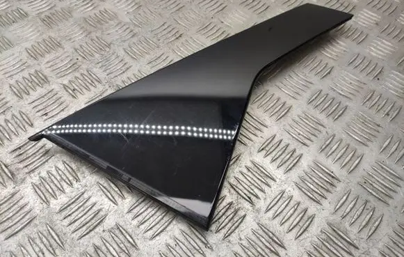 Peugeot 308 Rear door glass trim molding 98370538ZF