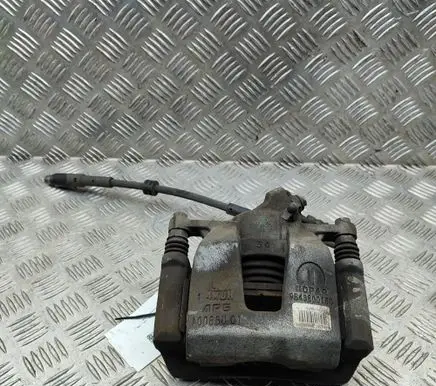 Peugeot 208 I Front brake caliper 9843800180