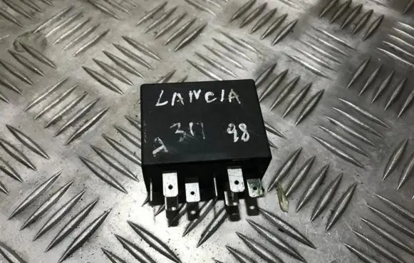 Alfa Romeo 147 Other relay a72712v