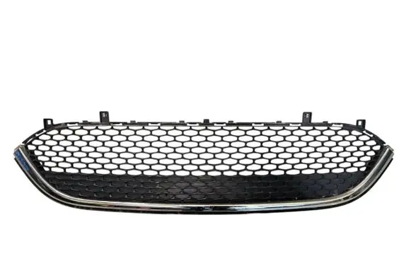 Chrysler Pacifica Front bumper lower grill 68243498AA