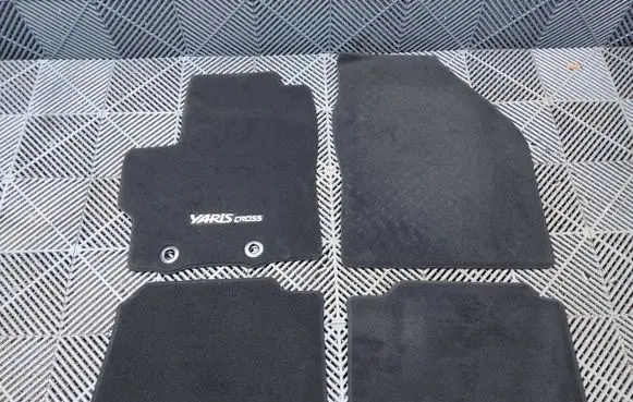 Toyota Yaris Cross Car floor mat set 58500YY830