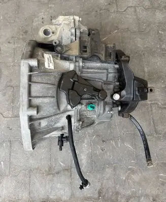 Renault Master III Manual 6 speed gearbox PF6033 PF6S033 8200460562