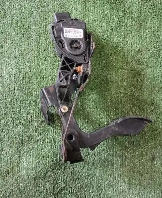 Citroen C8 Accelerator throttle pedal 1401280480