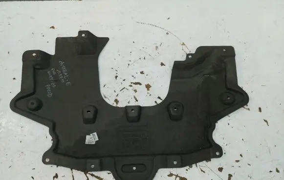 Front underbody cover/under tray