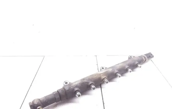 Volvo S60 Fuel main line pipe 8658252 0445215010