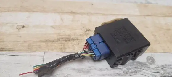 Toyota Corolla Verso E121 Day light relay 8264212050 8281013060 0617004812