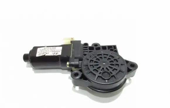 Hyundai Tucson JM Front door window regulator motor 824502E000