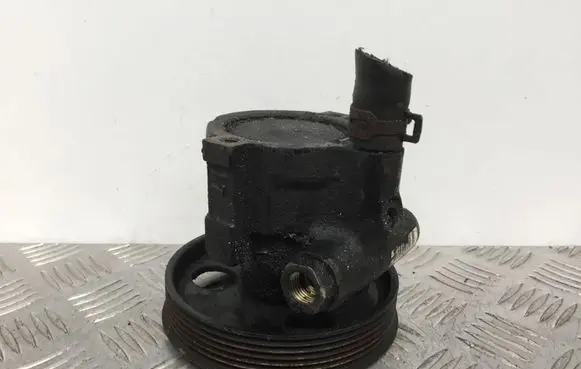 Renault Kangoo I Power steering pump 7700419117 7700420305 7700420305A
