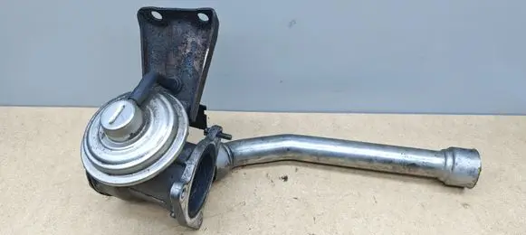 Mercedes-Benz C W203 EGR valve A6110900754