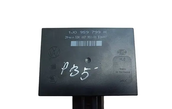 Volkswagen PASSAT B5 Comfort/convenience module 1J0959799H 5DK00795100
