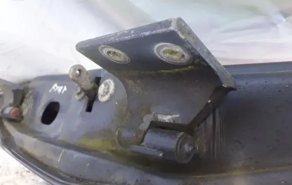 Front door upper hinge