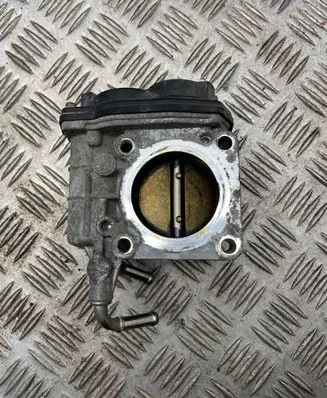 Nissan Juke I F15 Throttle valve 52601