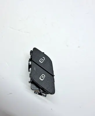 Mercedes-Benz CLA C118 X118 Central locking switch button A2479052301