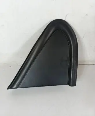 Fender end trim