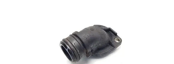 Volkswagen Golf III Engine coolant pipe/hose 037121121A