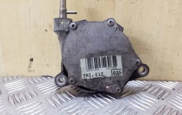 Toyota Auris E180 Vacuum pump
