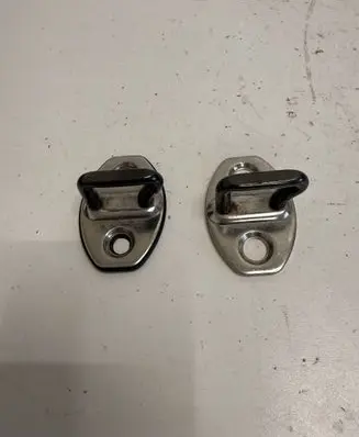 Peugeot 308 Front door lock loop/hook striker 5K0837033