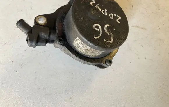 BMW 3 E90 E91 Vacuum pump 7791232 700437012 05T1070672