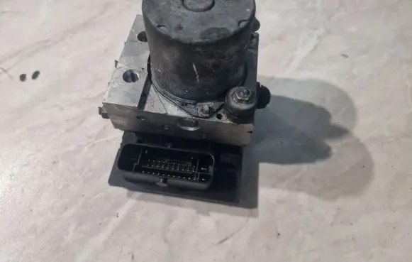 Citroen C5 ABS Pump 9663887780