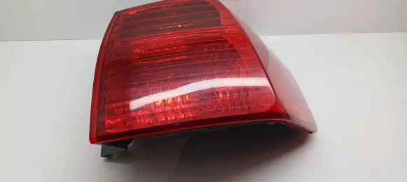 Honda Accord Rear/tail lights P3226R