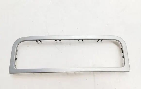 Volkswagen Touareg II Radio/GPS head unit trim 7P1863100B