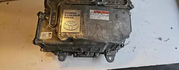 Toyota Yaris Voltage converter inverter G920052010