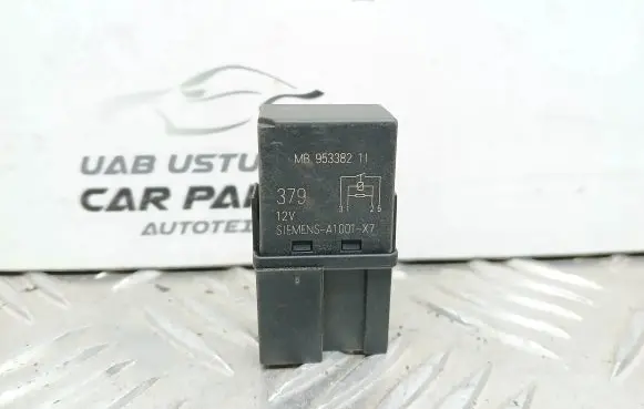 Volvo S40, V40 Other relay MB953382