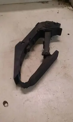 Mercedes-Benz E W211 Accelerator throttle pedal A2203000004