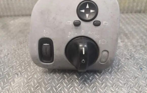 Mercedes-Benz C W203 Light switch 2035451404