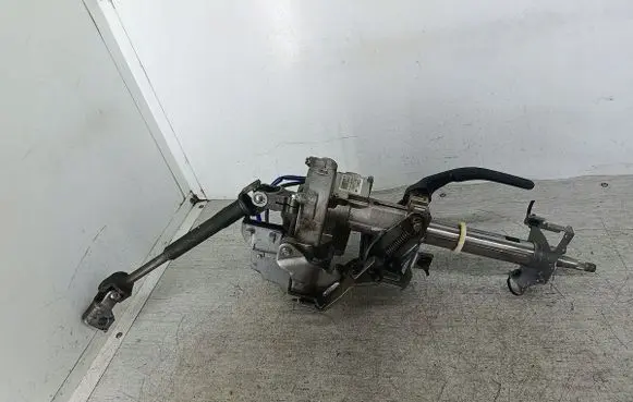 Nissan Qashqai Steering wheel axle