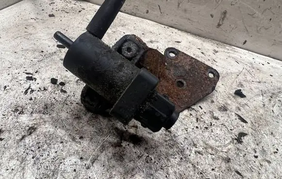 Valve vacuum