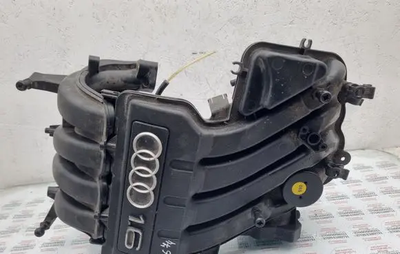 Audi A3 S3 8P Intake manifold 06A133203CT