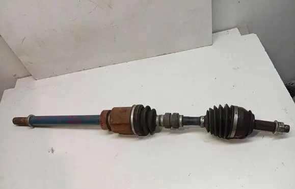 Nissan X-Trail T32 Front driveshaft 12345A680