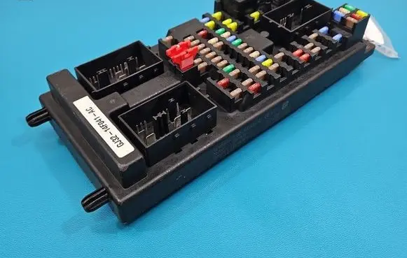 Land Rover Evoque I Fuse box set GJ3214F041AC IMPRK1553607