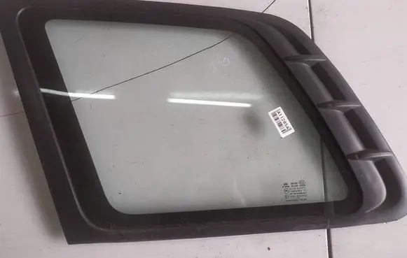 Hyundai Santa Fe Rear side window AS2