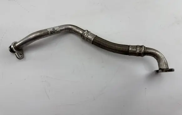 Volkswagen PASSAT B7 Turbo turbocharger oiling pipe/hose 03C145735C